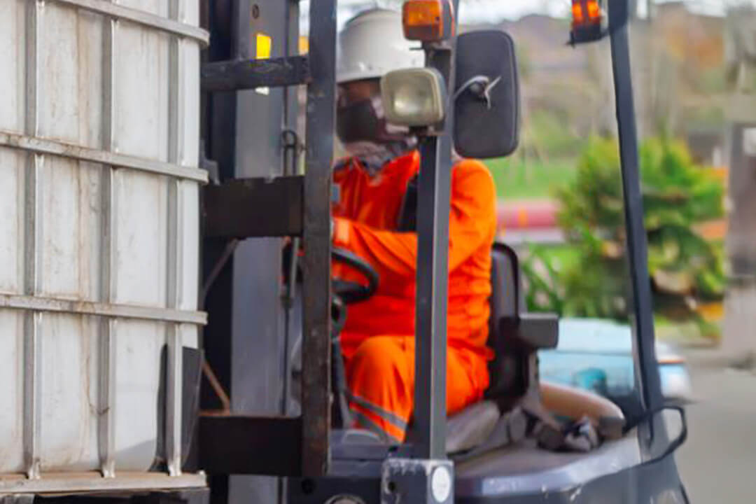 Collecting environmental returns on plastic totes